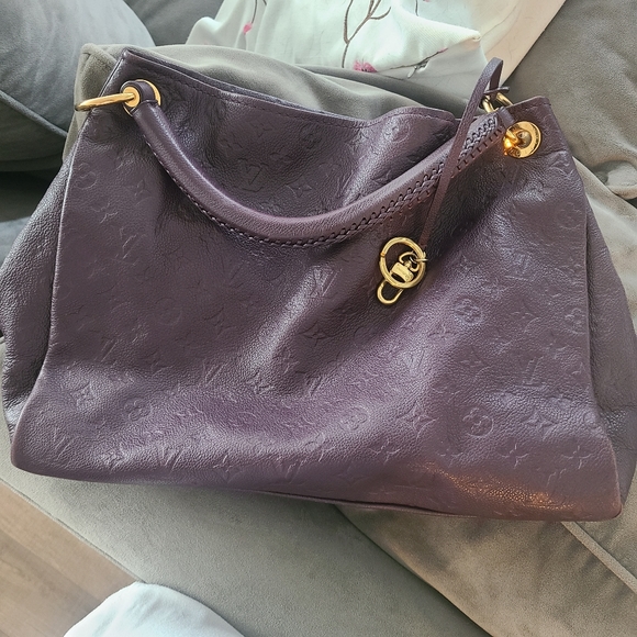 LOUIS VUITTON- Monogram Empreinte Artsy MM. Purple Est. Retail C$5,028.03 - Picture 8 of 13